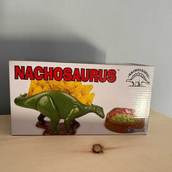 NACHOsaurus Dinosaur Snack + Dip Bowl Set | New in Box - Picture 2 of 7